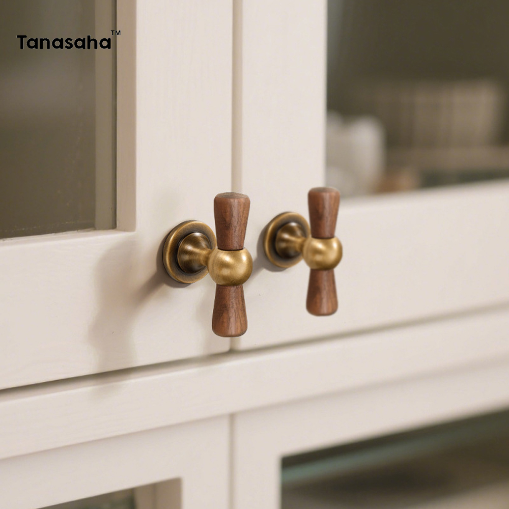 Vintage Furniture Hardware Pulls - Vintage Ceviz Pirinç Kolu Yuvarlak Topuzlar